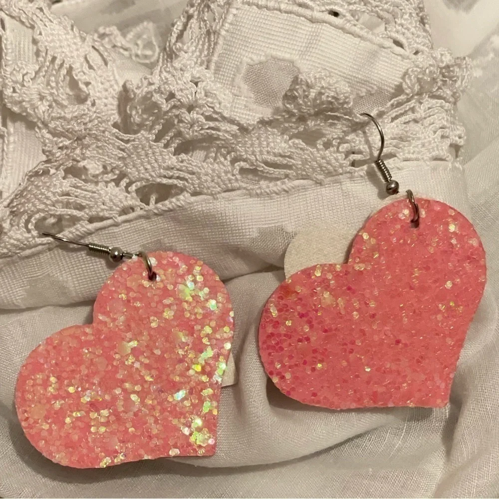 💕 Pink Sparkly Earrings